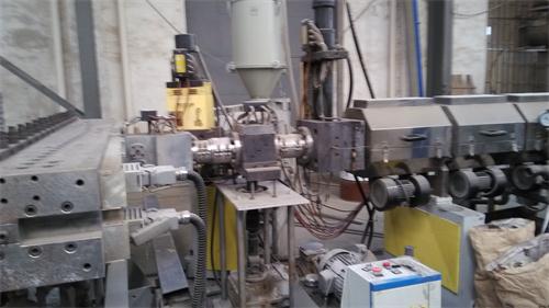 蜜桃APP污短视频在PC片材生產線中的應用